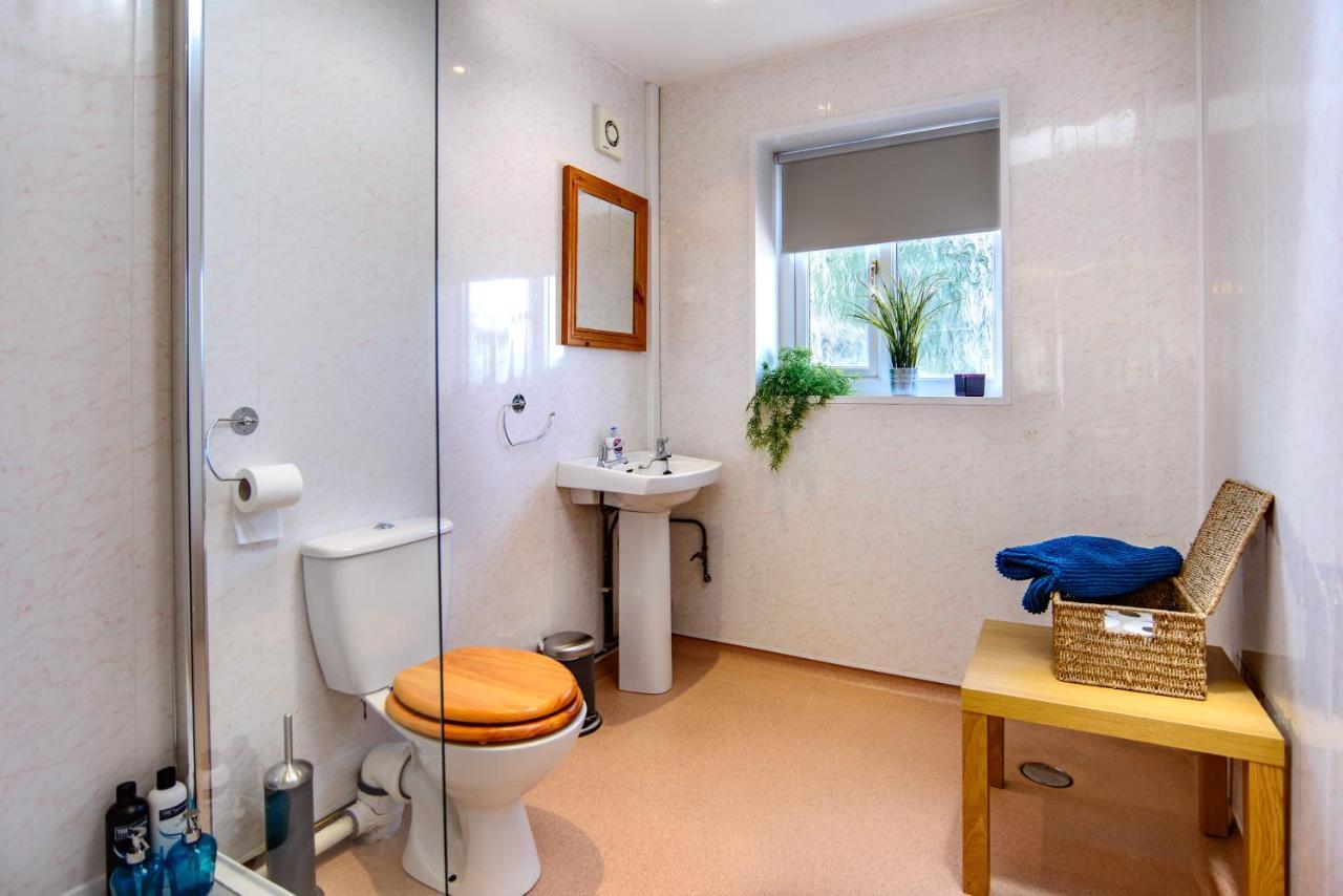 Carys Serviced Accommodation スウォンジー 部屋 写真